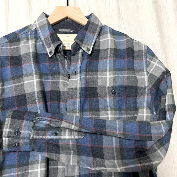 WeatherProof Vintage Men’s Flannel Size-M Plaid is Navy Blue, Black and Grey - Picture 4 of 6